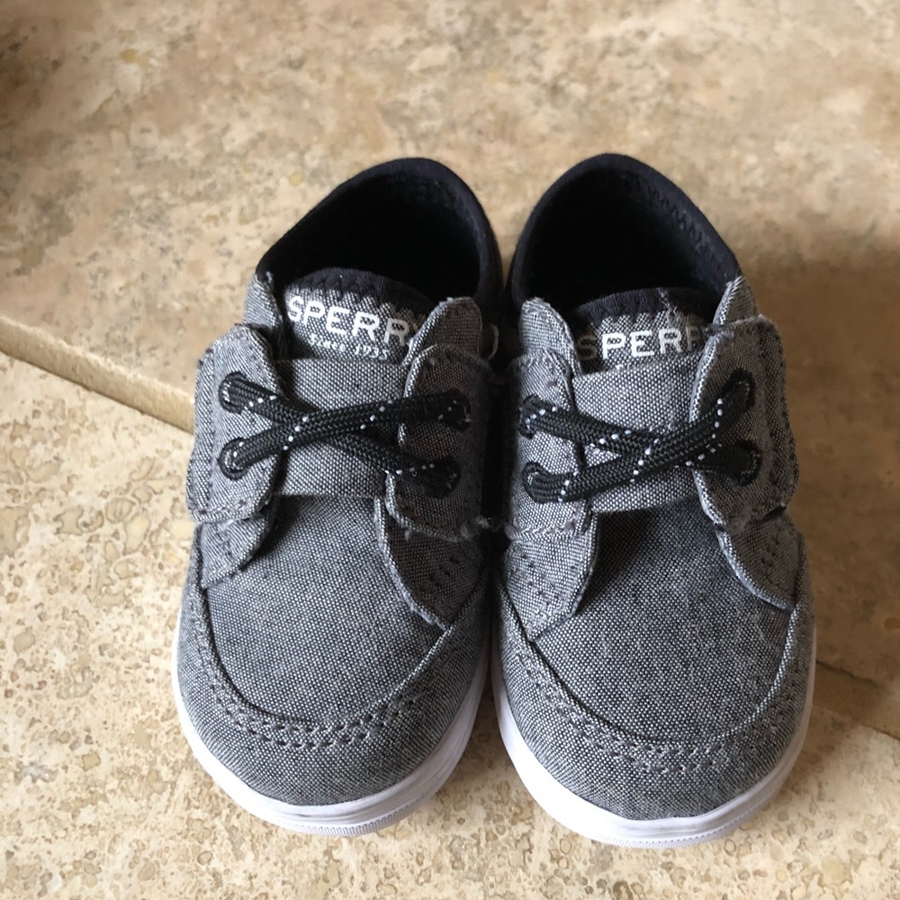 Infant boys sperry topsider shoes size 3
